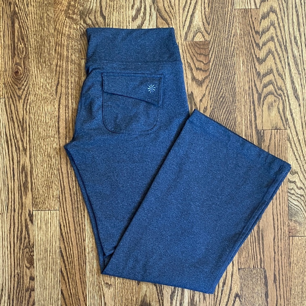 Heather-gray Athleta Fusion bootcut yoga pants, size M. Like new condition